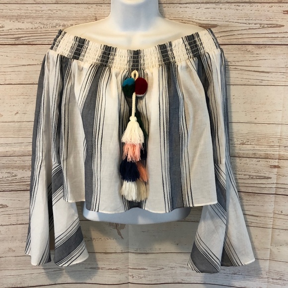 Anthropologie Lilka pom pom tassel Playa Blouse - Picture 3 of 8